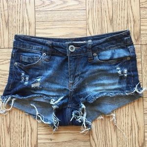 Highway Jeans Size 0 Distressed Dark Denim Shorts